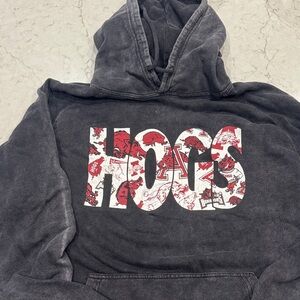 University of Arkansas Razorback Hogs Graphic  Black Vintage Raglan Cloud Black